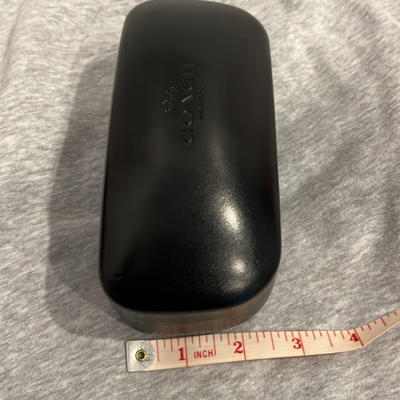 Coach Black Leather Hard Sunglasses Case and passport - Picture 5 of 6